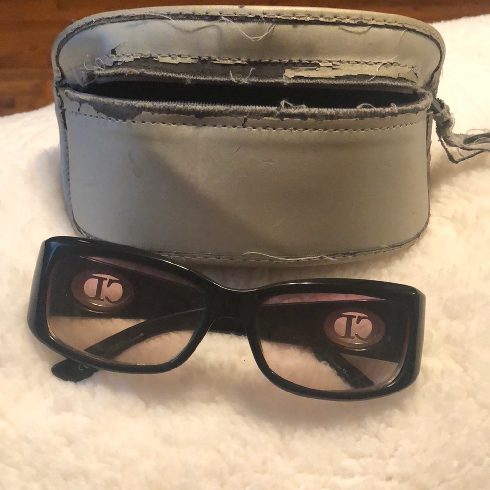 Vintage Dior sunnies 🕶